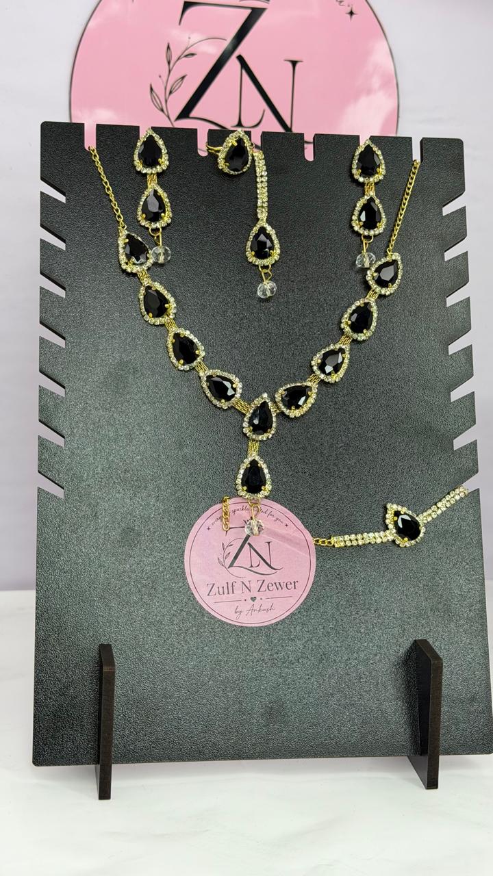 Teardrop Necklace & Earring Jewellery Set
