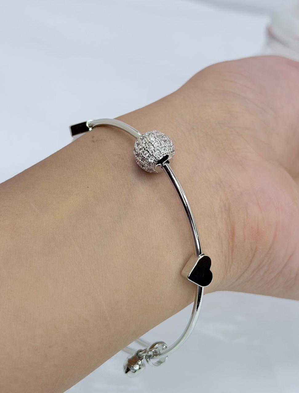 Elegant Crystal Bangle
