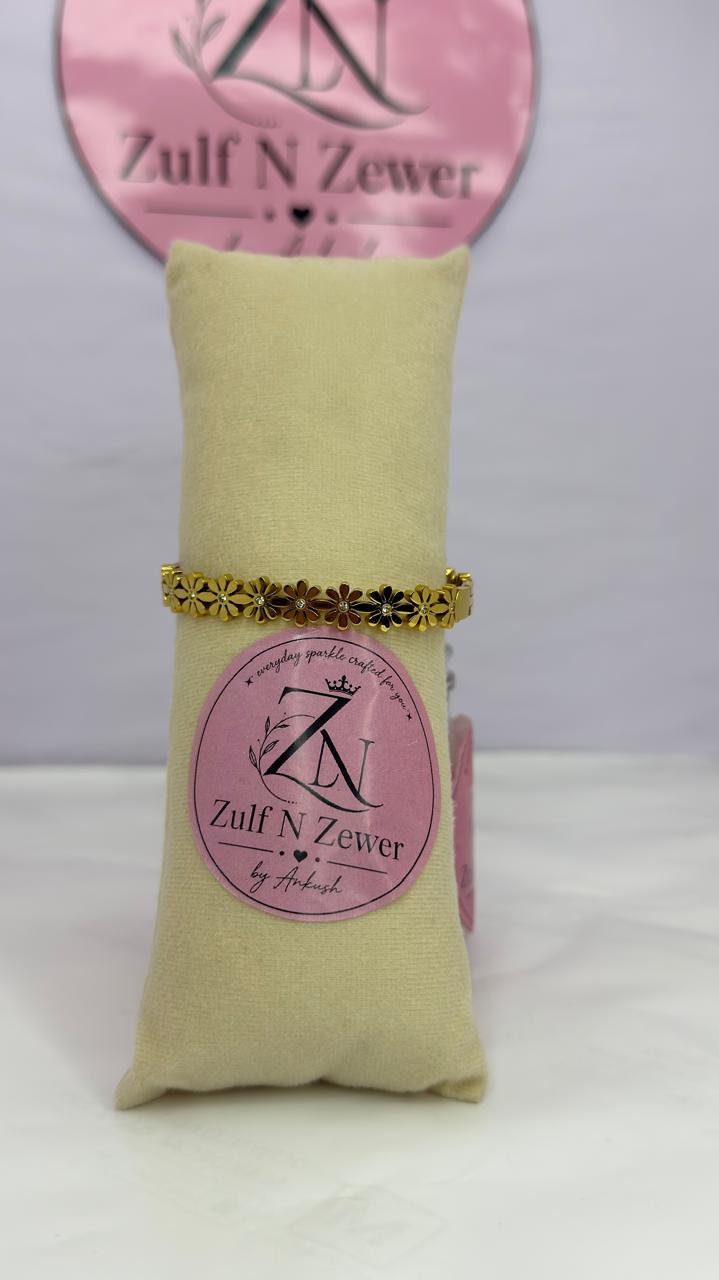 Daisy Cluster Bangle