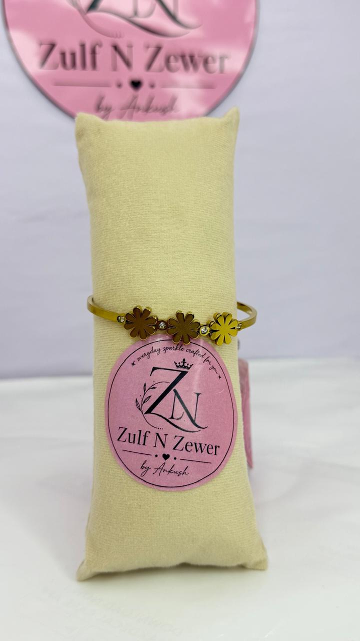 Triple Daisy Cuff Bangle