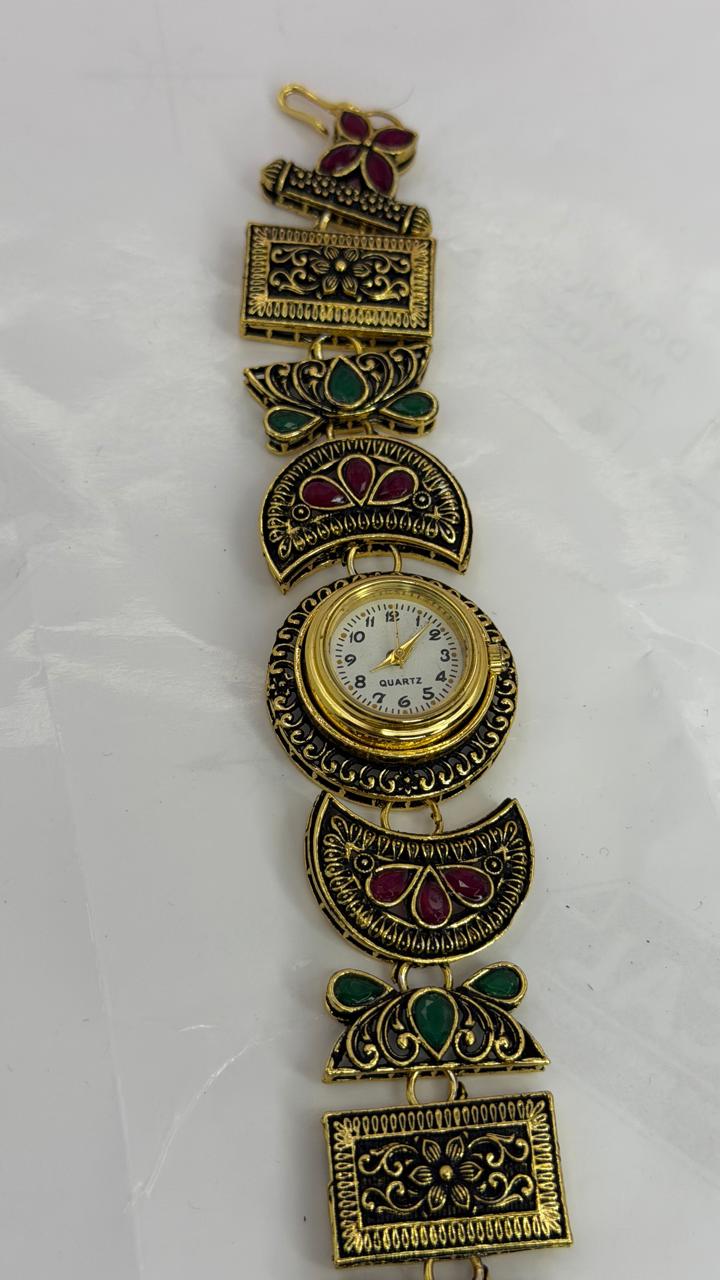 Antique-Style Bracelet Watch